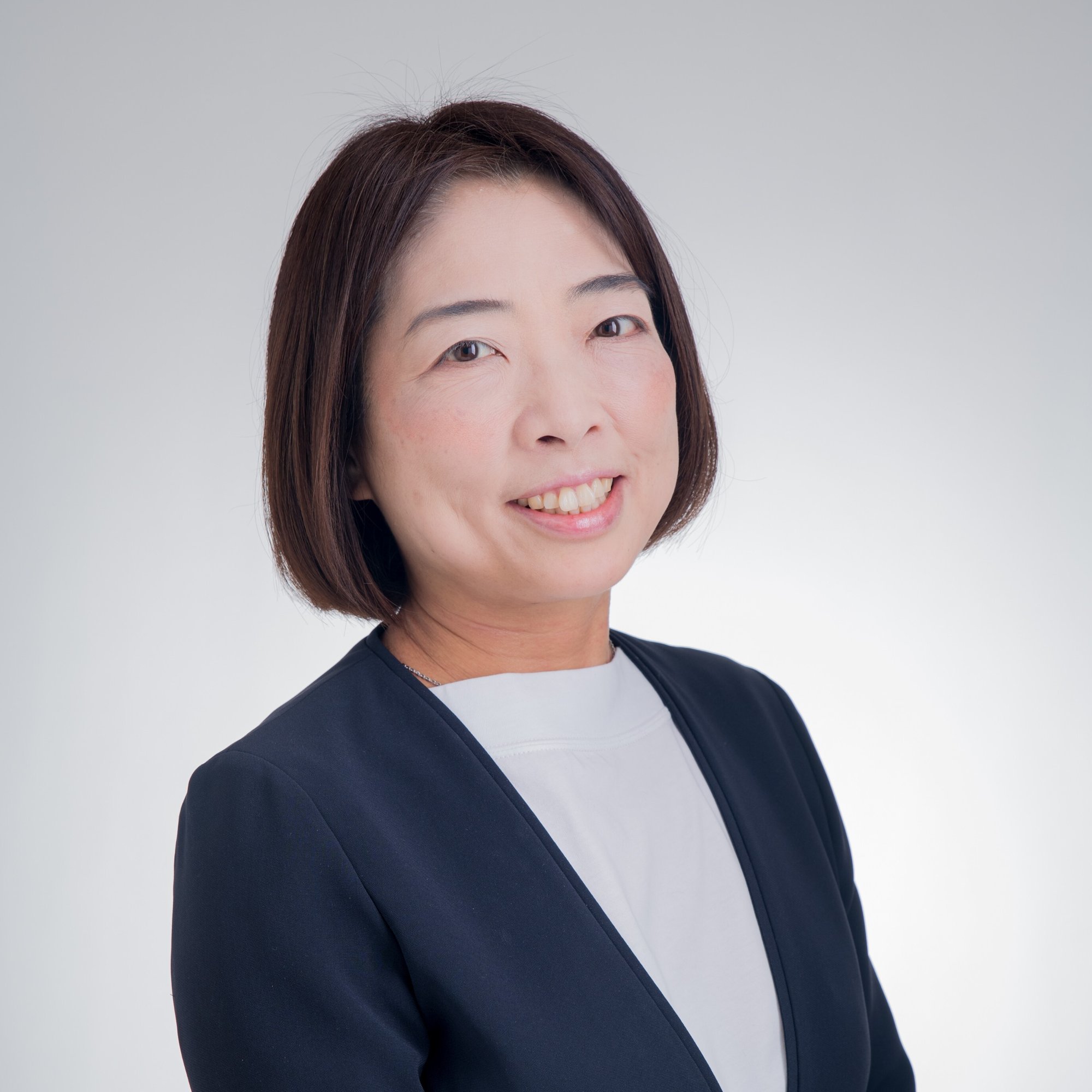 株式会社ビックカメラ　営業企画部　次長
