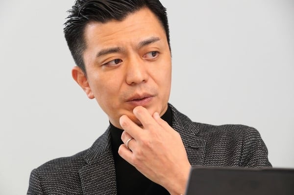 【写真】コーセー化粧品販売株式会社 EC事業推進部ダイレクトビジネス室 室長 塩谷悠様