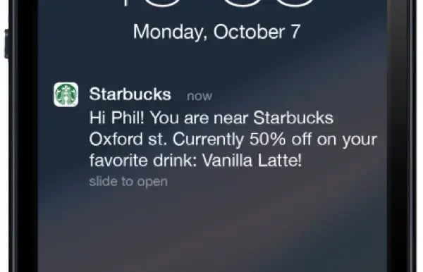 【図】「スターバックス」の位置情報を活用したパーソナライズプッシュ通知のスクリーンショット